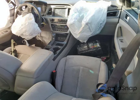 2017 Hyundai Sonata Se z USA, uszkodzony, nr VIN 5NPE24AF4HH521134